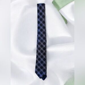 John Varvatos Men’s Silk Tie Blue Stripes